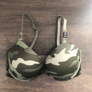 Victorias Secret PINK Camo Super Pushup Bra 34DD
